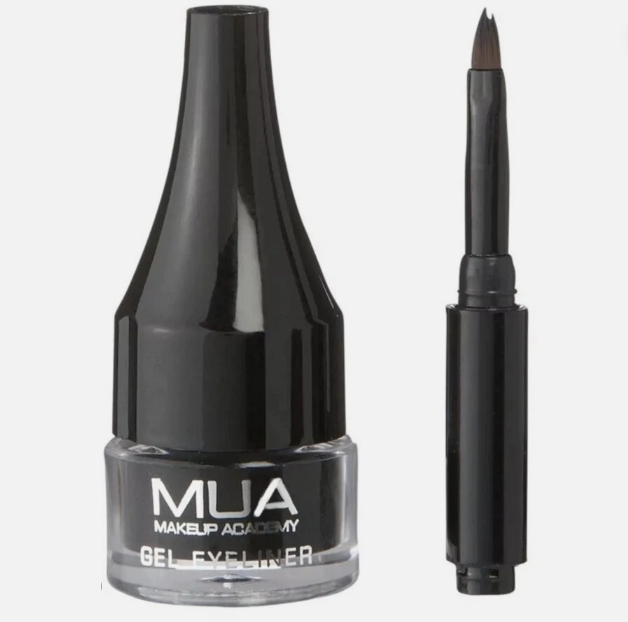 جل آيلاينر رسم العين بدقة احترافية وسواد فاحم وثبات يدوم من MUA MAKEUP ACADEMY