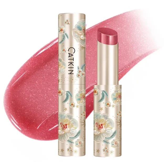 بلسم شفاه مرطب ولامع يجمع بين العناية الفائقة والجاذبية من CATKIN