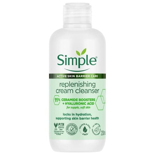 منظف كريمي مرمم ومعزز بـ 11% سيراميد وحمض الهيالورونيك من SIMPLE