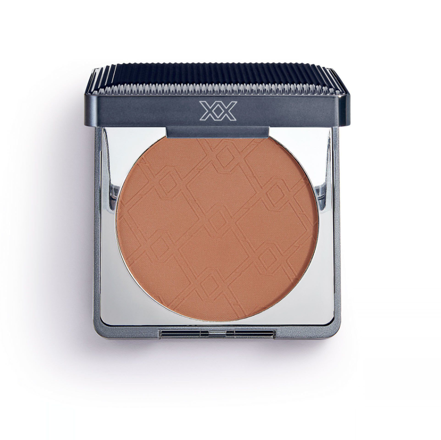 بودرة برونزر مضغوطة ذات لمسة نهائية مطفأة (Matte) من REVOLUTION