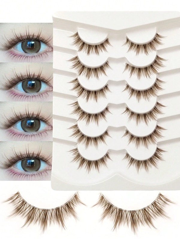 مجموعة من الرموش الاصطناعية المصممة بأسلوب "المانغا" الياباني