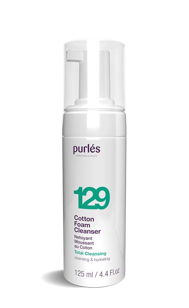 غسول رغوي بالقطن للتنظيف والترطيب من PURLES