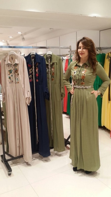 فستان نسائي