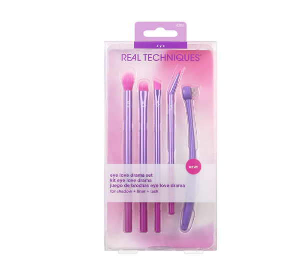 مجموعة فرش العيون من 5 قطع لابتكار إطلالات عيون جريئة من REAL TECHNIQUES