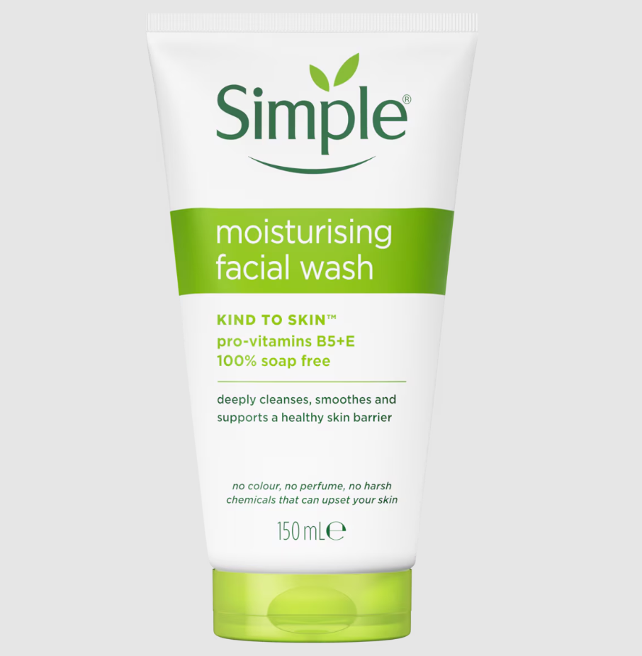غسول الوجه منظف كريمي لجميع انواع البشرة من Simple